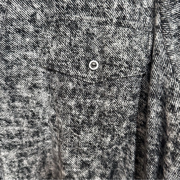 Derek Heart Button Down Long Sleeve Dress - Picture 6 of 8